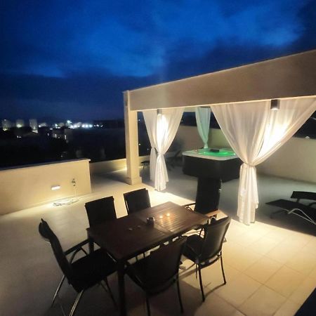 Olive Oasis Penthouse With Jacuzzi Διαμέρισμα Ζαντάρ Εξωτερικό φωτογραφία