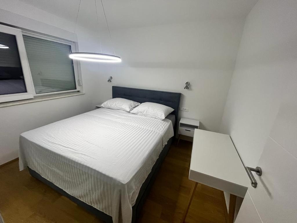 Olive Oasis Penthouse With Jacuzzi Διαμέρισμα Ζαντάρ Εξωτερικό φωτογραφία