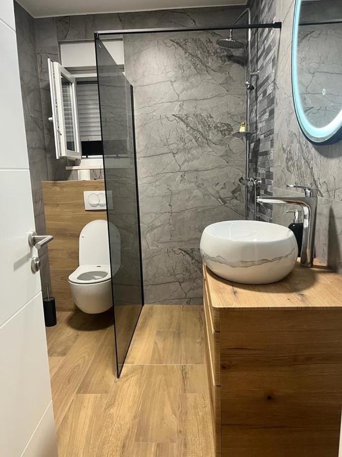 Olive Oasis Penthouse With Jacuzzi Διαμέρισμα Ζαντάρ Εξωτερικό φωτογραφία